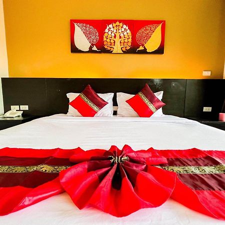 Naiyang Beach Hotel Sha Plus Phuket Exterior foto