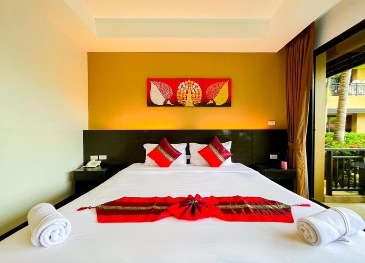 Naiyang Beach Hotel Sha Plus Phuket Exterior foto