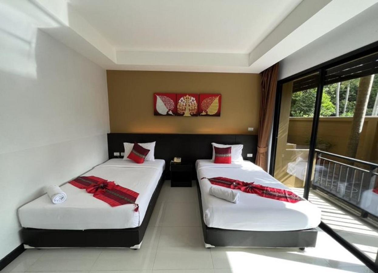 Naiyang Beach Hotel Sha Plus Phuket Exterior foto