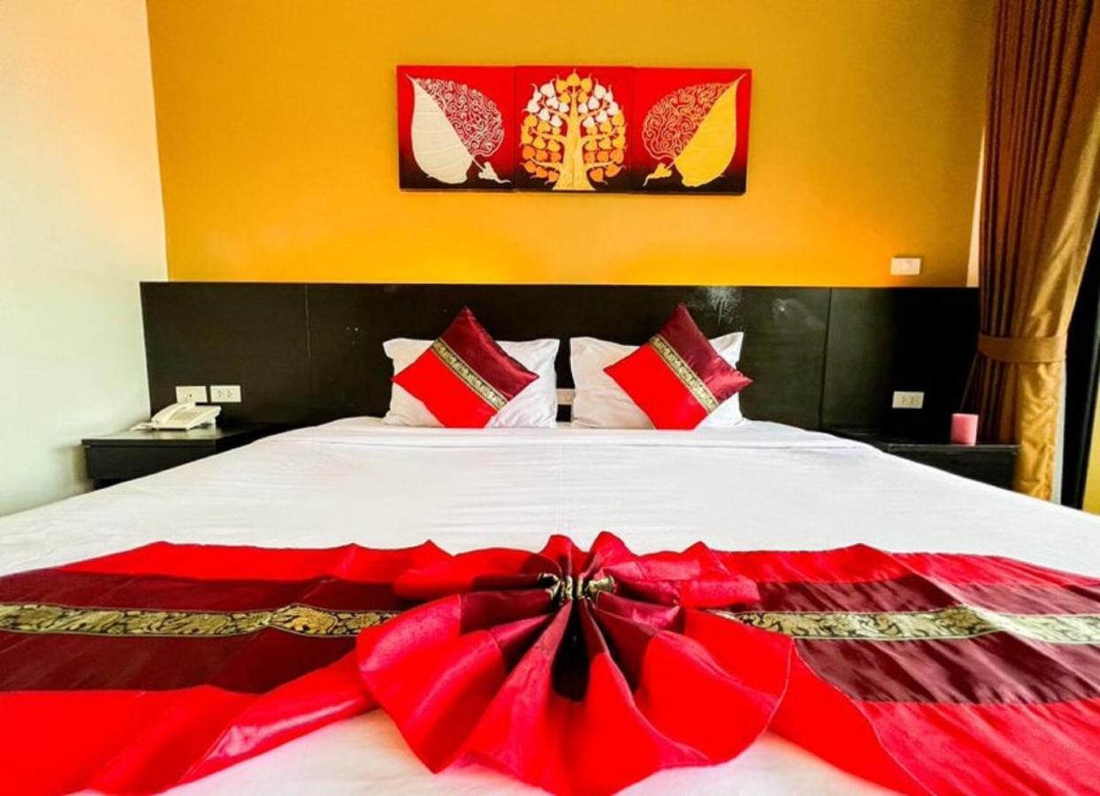 Naiyang Beach Hotel Sha Plus Phuket Exterior foto