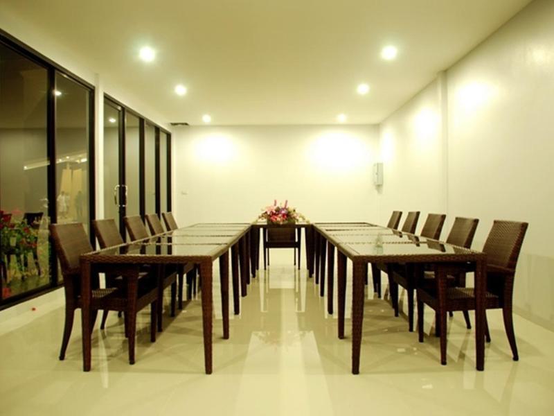Naiyang Beach Hotel Sha Plus Phuket Exterior foto